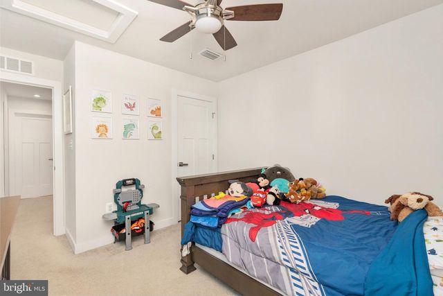 497 BRIDGEPOINT DR, Fredericksburg, VA 22405