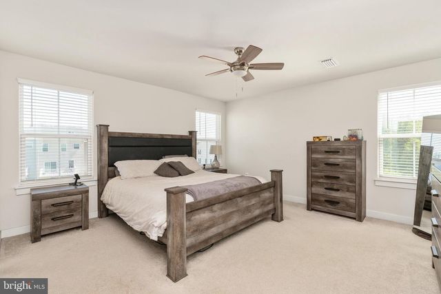 497 BRIDGEPOINT DR, Fredericksburg, VA 22405