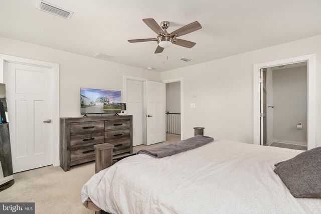 497 BRIDGEPOINT DR, Fredericksburg, VA 22405