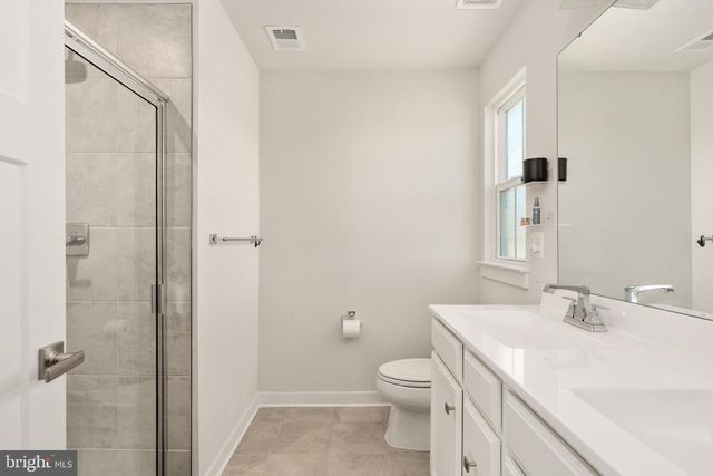 497 BRIDGEPOINT DR, Fredericksburg, VA 22405