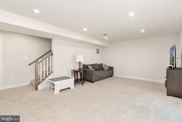 497 BRIDGEPOINT DR, Fredericksburg, VA 22405