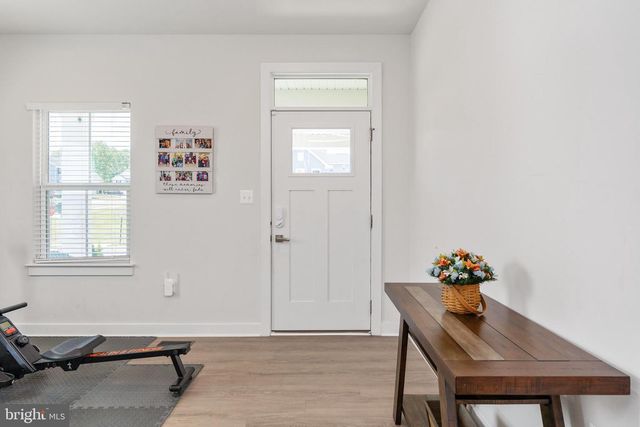 497 BRIDGEPOINT DR, Fredericksburg, VA 22405