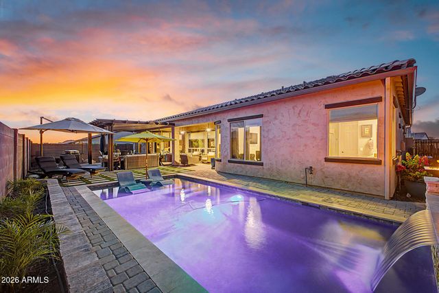 17913 W REDWOOD Lane, Goodyear, AZ 85338