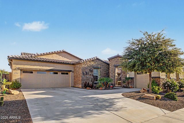 17913 W REDWOOD Lane, Goodyear, AZ 85338