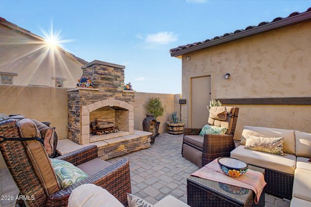 17913 W REDWOOD Lane, Goodyear, AZ 85338