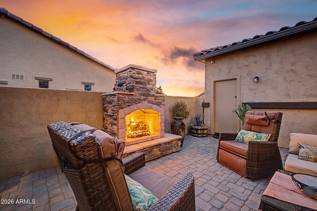 17913 W REDWOOD Lane, Goodyear, AZ 85338