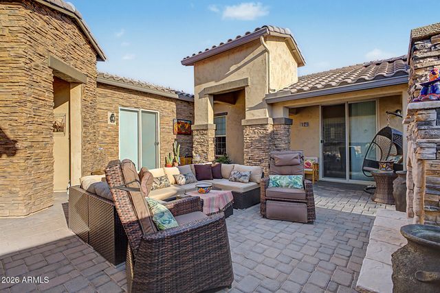 17913 W REDWOOD Lane, Goodyear, AZ 85338