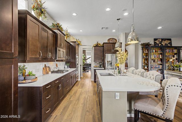 17913 W REDWOOD Lane, Goodyear, AZ 85338