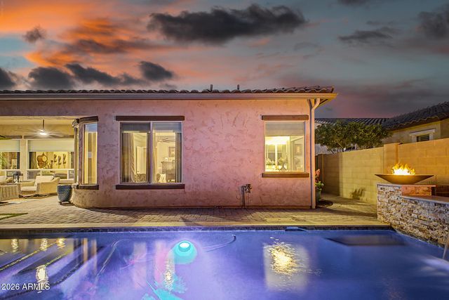17913 W REDWOOD Lane, Goodyear, AZ 85338