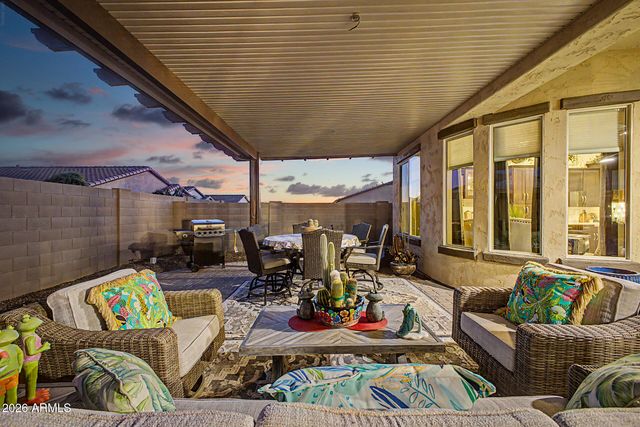 17913 W REDWOOD Lane, Goodyear, AZ 85338