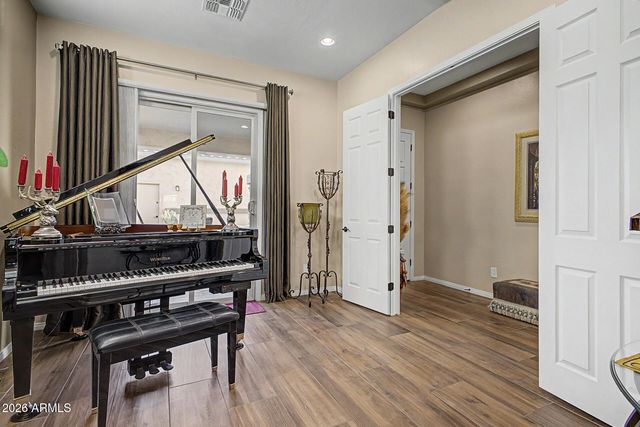 17913 W REDWOOD Lane, Goodyear, AZ 85338
