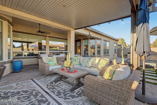 17913 W REDWOOD Lane, Goodyear, AZ 85338