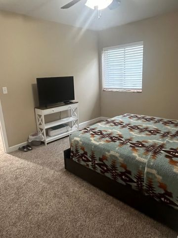 7324 W Braemar Lane, Frankfort, IL 60423