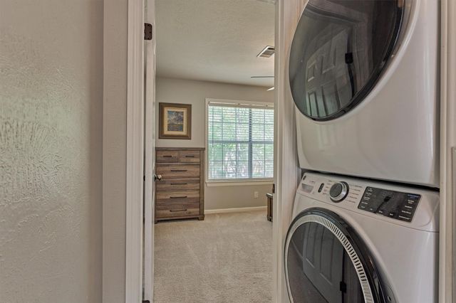 19 Greentwig Place, Spring, TX 77381