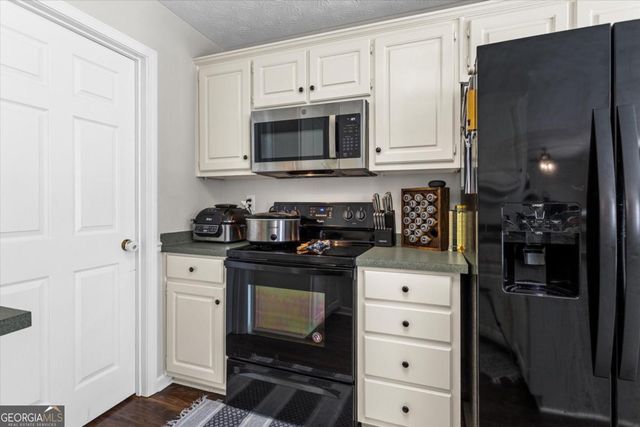 90 Stallsworth Road, Mcdonough, GA 30252