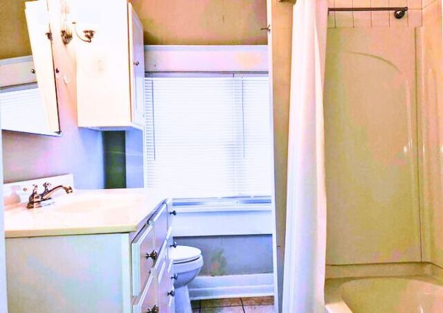 1538 S Main St, Wichita, KS 67213