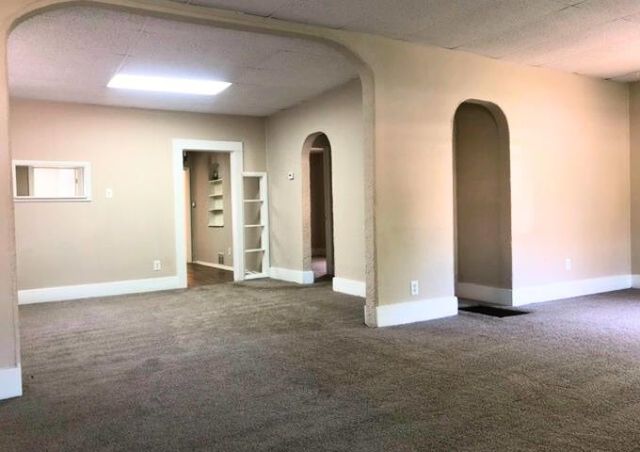 1538 S Main St, Wichita, KS 67213