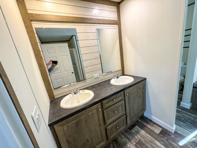 719 Ulmer Lake Drive, Walterboro, SC 29488