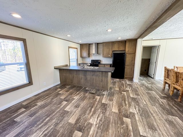 719 Ulmer Lake Drive, Walterboro, SC 29488