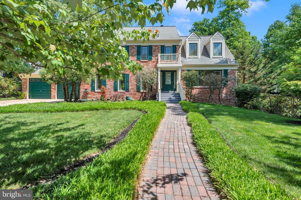 Image 1 of property listing at 12602 TARTAN LN, Fort Washington, MD 20744