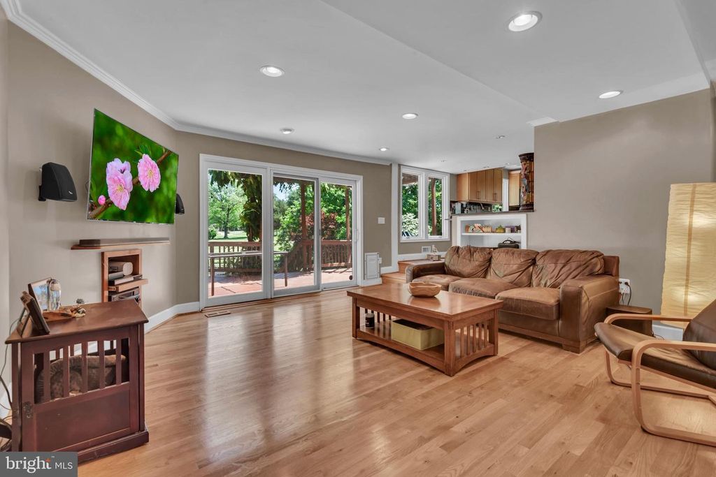 Image 23 of property listing at 12602 TARTAN LN, Fort Washington, MD 20744