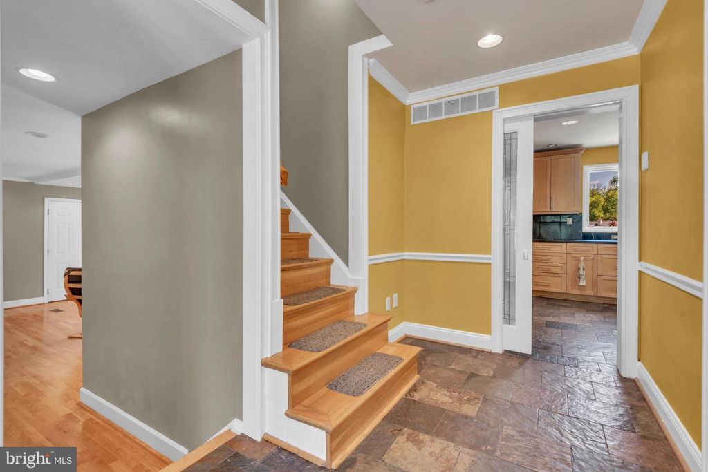 Image 26 of property listing at 12602 TARTAN LN, Fort Washington, MD 20744