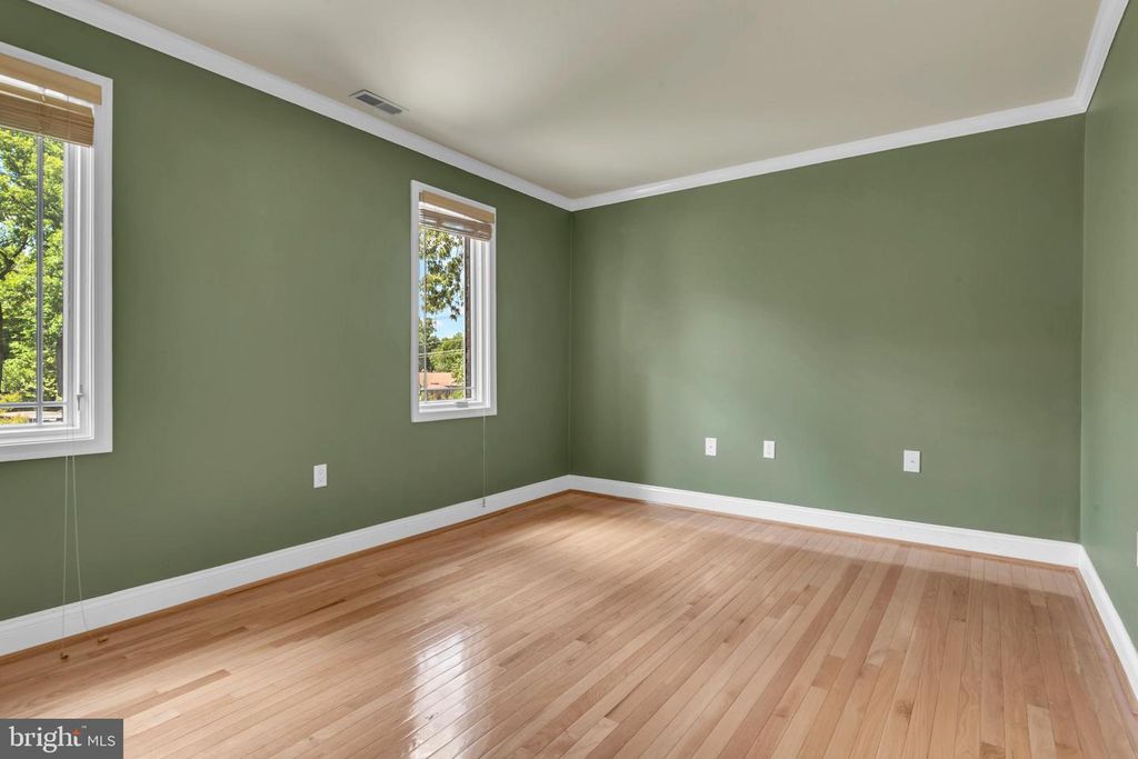 Image 32 of property listing at 12602 TARTAN LN, Fort Washington, MD 20744