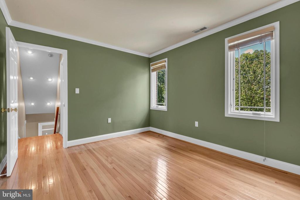 Image 33 of property listing at 12602 TARTAN LN, Fort Washington, MD 20744