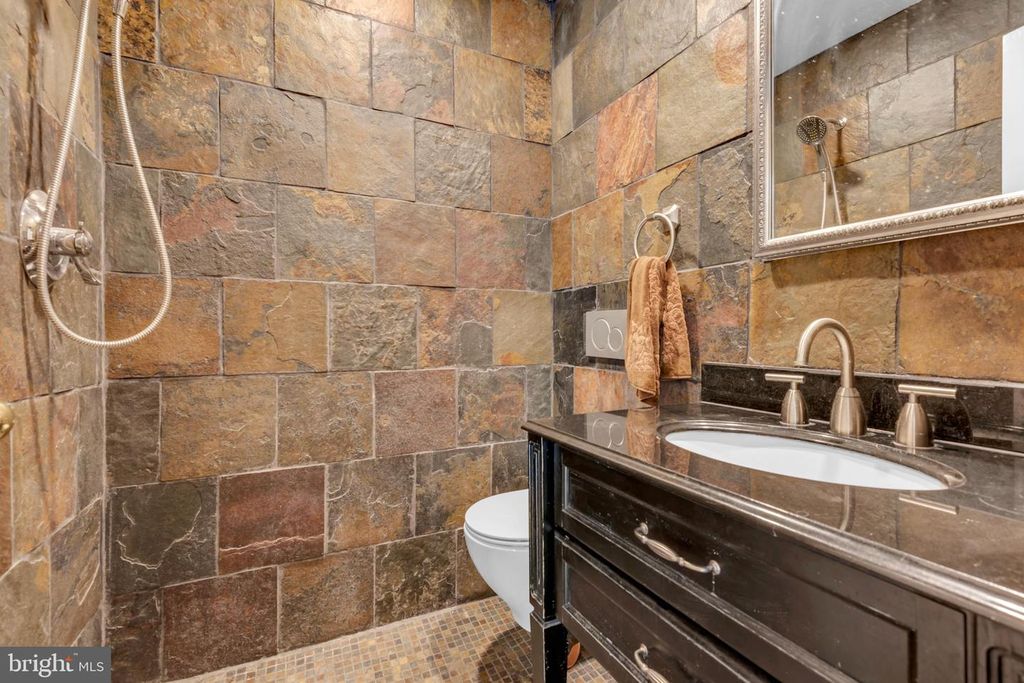 Image 48 of property listing at 12602 TARTAN LN, Fort Washington, MD 20744