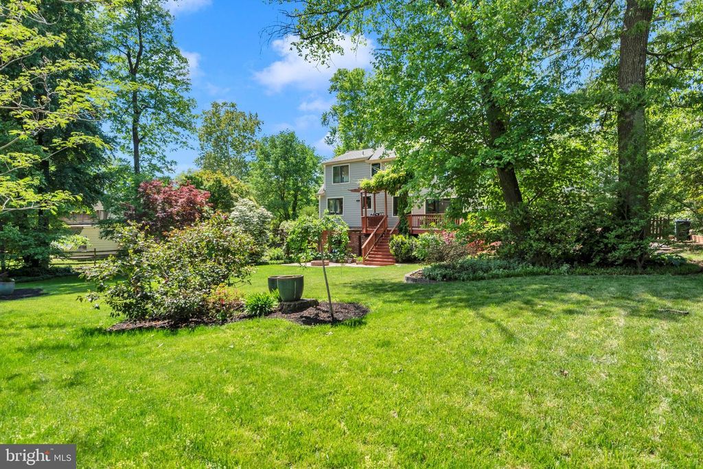 Image 59 of property listing at 12602 TARTAN LN, Fort Washington, MD 20744