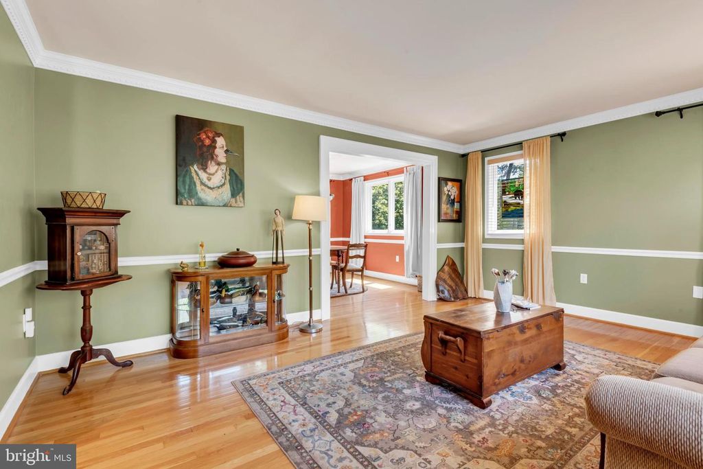 Image 6 of property listing at 12602 TARTAN LN, Fort Washington, MD 20744