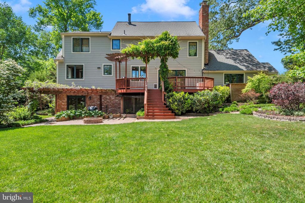 Image 62 of property listing at 12602 TARTAN LN, Fort Washington, MD 20744