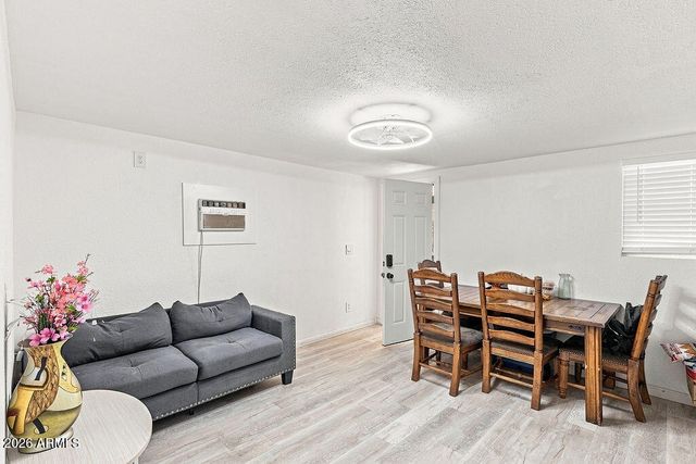 107 S MATLOCK Street, Mesa, AZ 85204