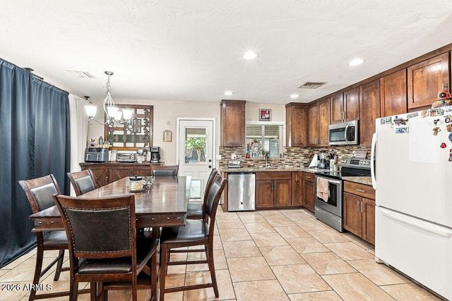 107 S MATLOCK Street, Mesa, AZ 85204