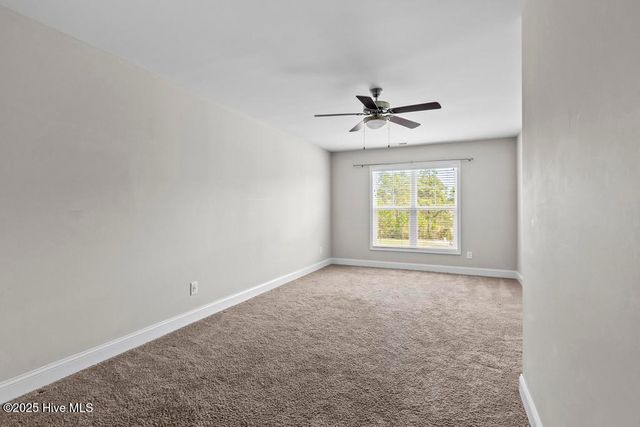 310 S Stingray Lane, Sneads Ferry, NC 28460