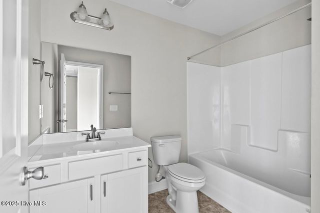 310 S Stingray Lane, Sneads Ferry, NC 28460