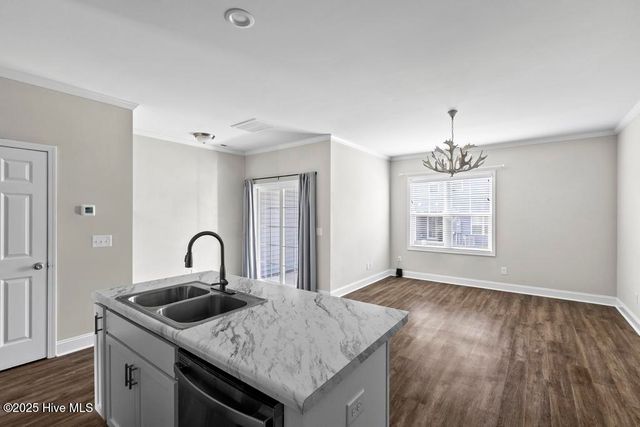 310 S Stingray Lane, Sneads Ferry, NC 28460