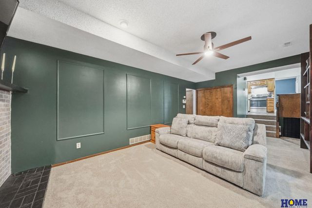 7640 South Street, Lincoln, NE 68506