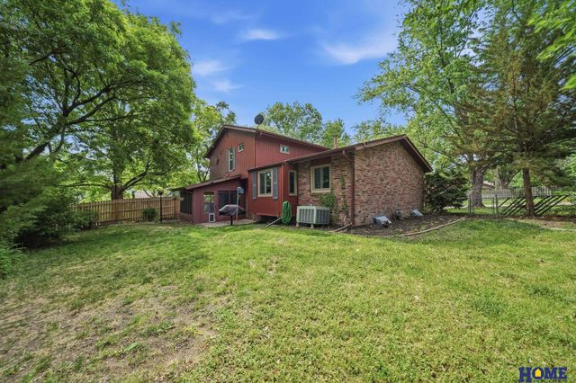 7640 South Street, Lincoln, NE 68506