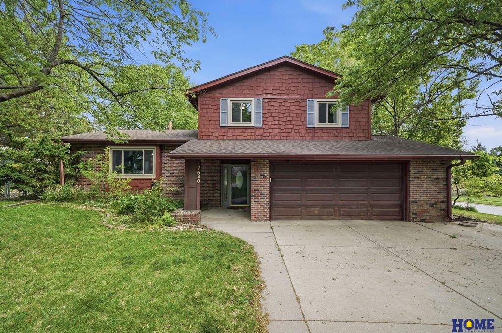 7640 South Street, Lincoln, NE 68506