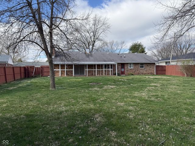 301 Meadow Drive, Greenwood, IN 46142