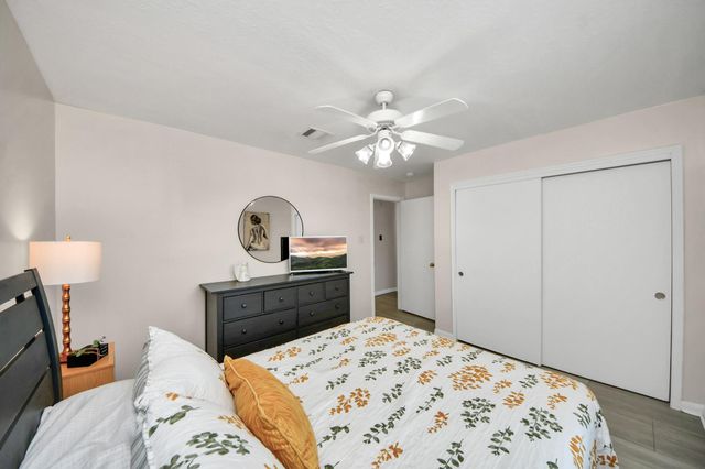 10803 Shannon Mills Lane, Houston, TX 77075