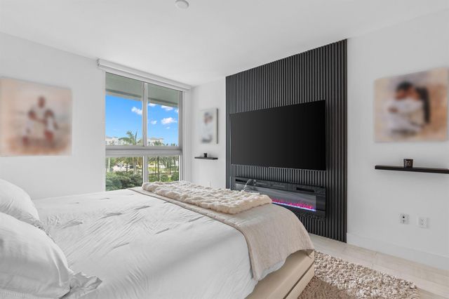 2000 Metropica Way 214, Sunrise, FL 33323