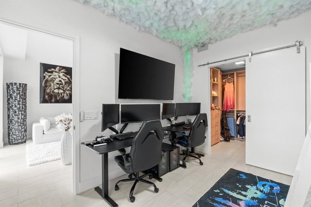 2000 Metropica Way 214, Sunrise, FL 33323