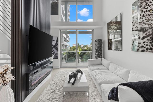 2000 Metropica Way 214, Sunrise, FL 33323