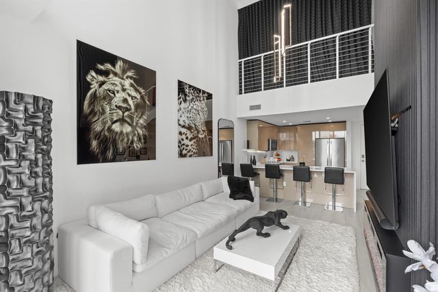 2000 Metropica Way 214, Sunrise, FL 33323