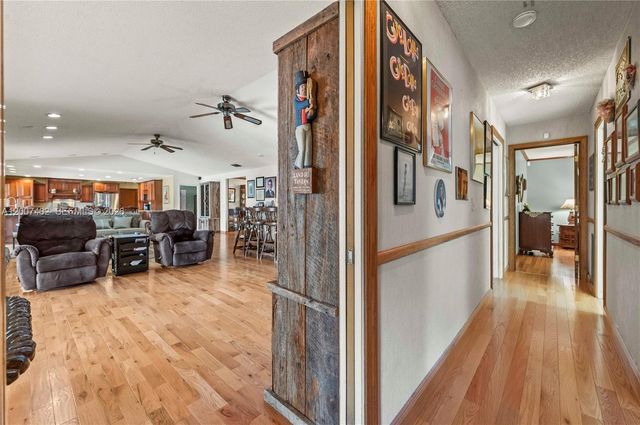 10651 SW 27th St, Davie, FL 33328
