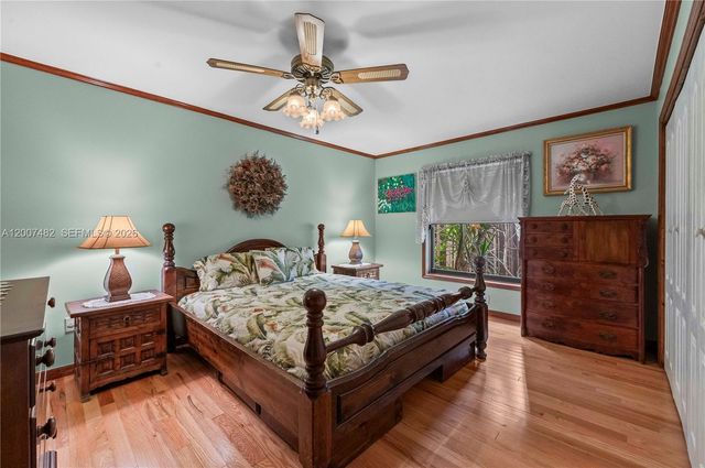 10651 SW 27th St, Davie, FL 33328
