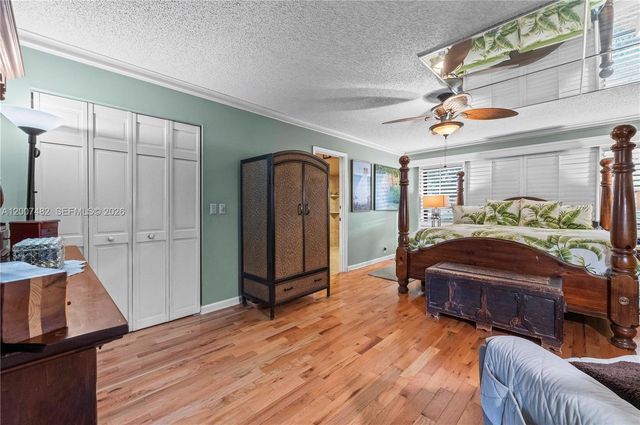 10651 SW 27th St, Davie, FL 33328