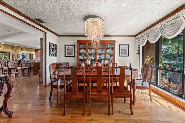 10651 SW 27th St, Davie, FL 33328